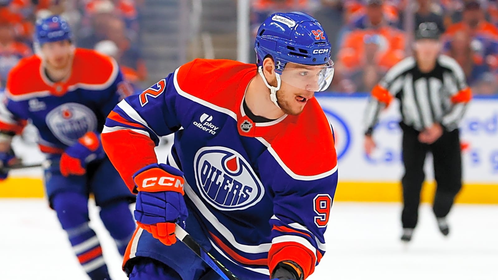 Trading Underpaid Winger Midseason Would Be a Major Mistake for Oilers