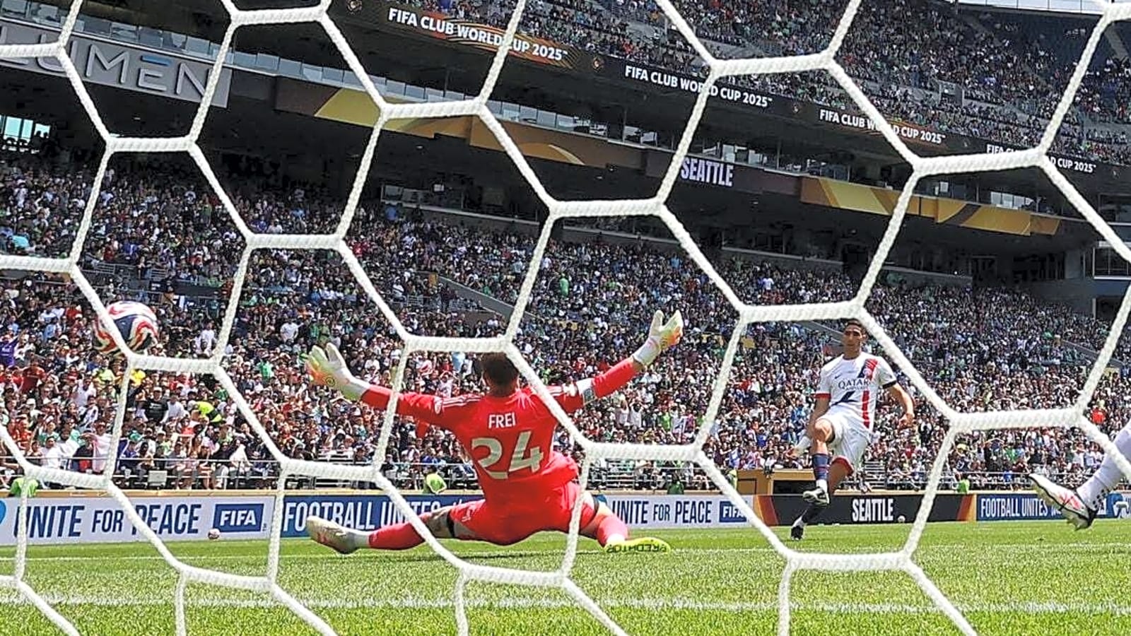 PSG advances to Round of 16, eliminates Sounders