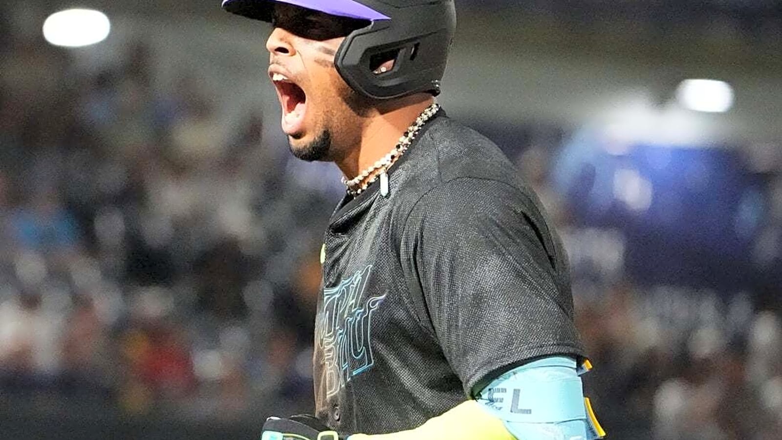 Home skid snapped, Rays seek another win over Brewers