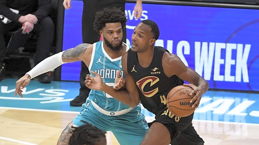 Defense leads the way in Cavaliers' defeat of Hornets