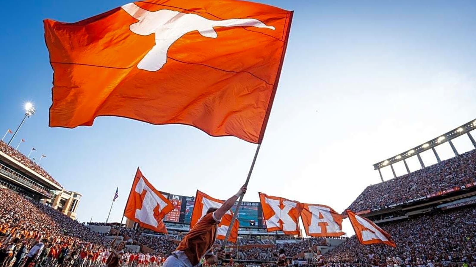 5-star Jermaine Bishop Jr. commits to Texas, eyes 2-way role