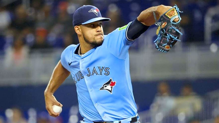 Out to even set vs. Jays, Rays hope bats show more life