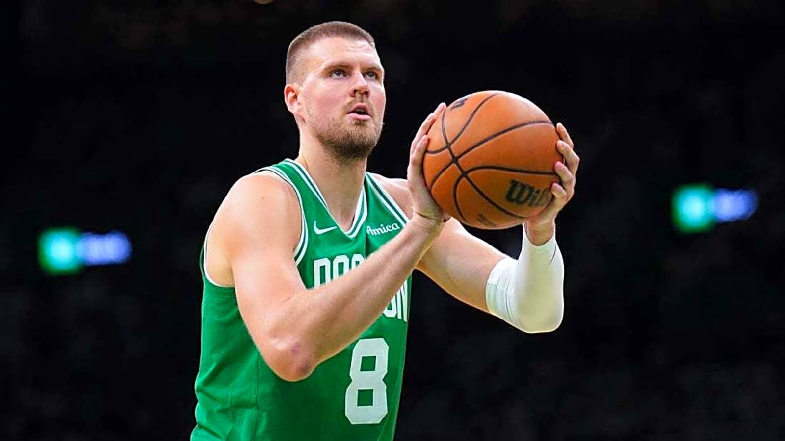 Report: Hawks acquire Celtics&#39; Kristaps Porzingis in 3-team trade