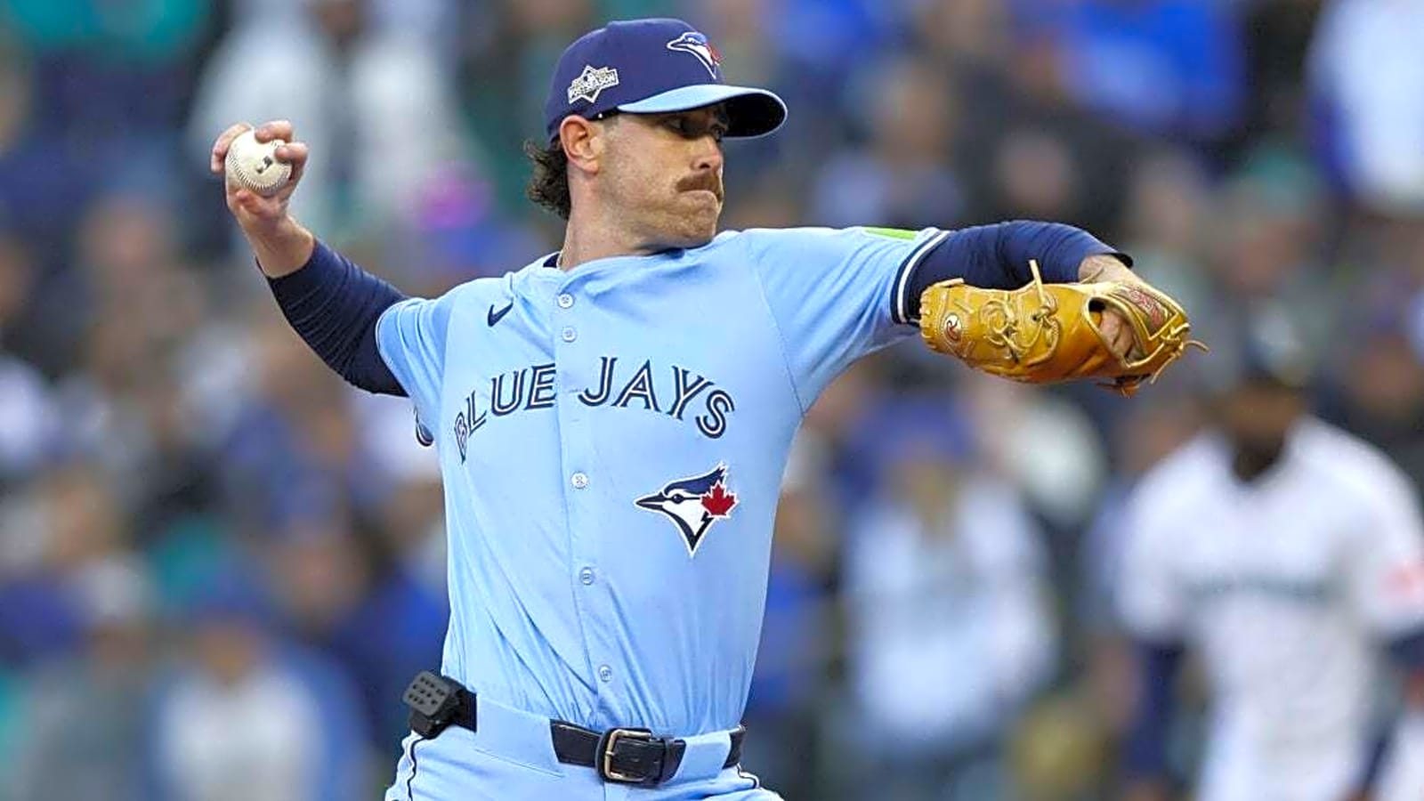 Mariners battle Blue Jays in ALCS Game 7 as Dodgers wait