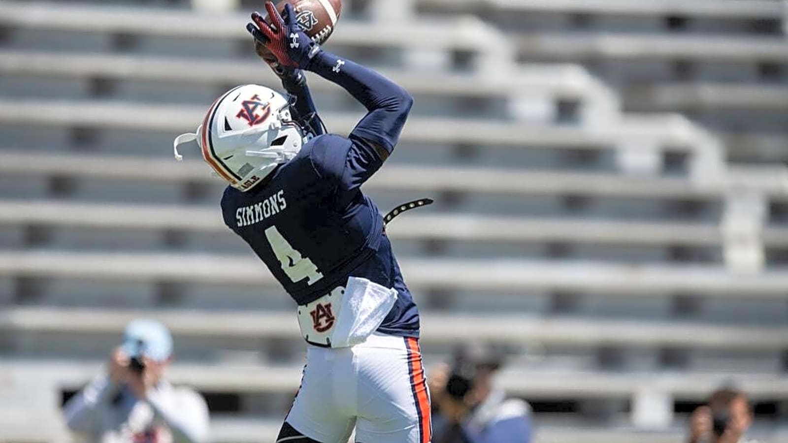 Auburn WR Malcolm Simmons arrested for domestic assault
