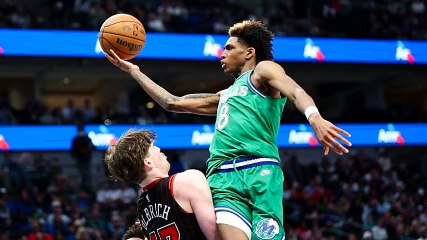 Report: Pelicans acquire AJ Johnson, Taj Gibson from Grizzlies