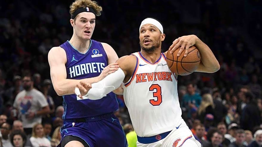 Knicks&#39; starters dominate Hornets early in rout