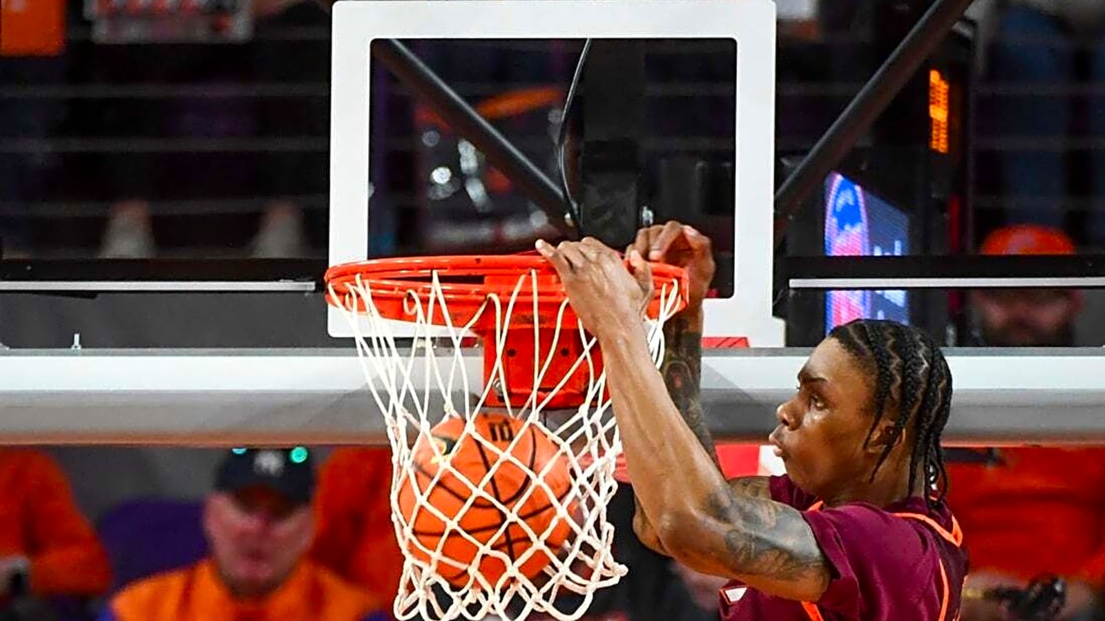 Virginia Tech fends off No. 20 Clemson for statement win