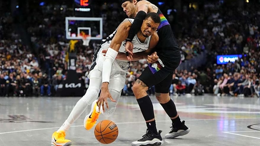 NBA roundup: Nuggets snap Spurs' 11-game win streak in overtime