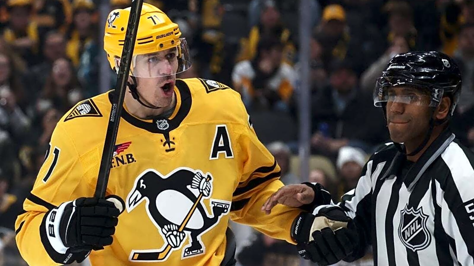Penguins' Evgeni Malkin (upper body) heads to IR