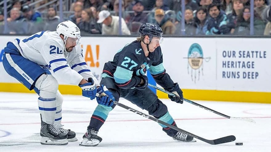 Brandon Montour scores with 33 seconds left to lift Kraken past Leafs