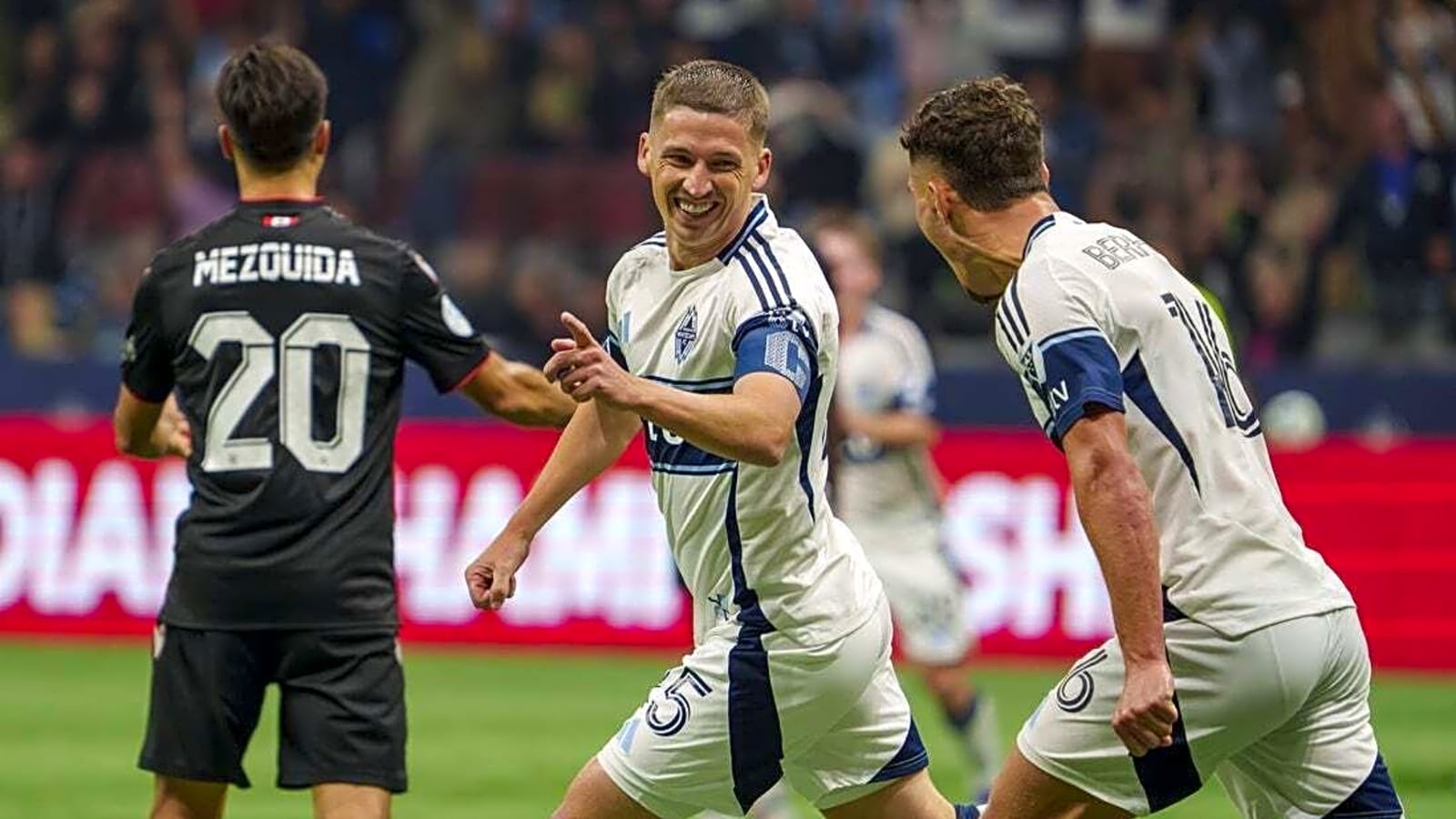 Ryan Gauld makes MLS return as Whitecaps host Earthquakes