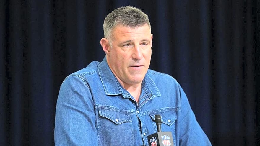 Pats coach Mike Vrabel will get counseling, miss end of draft