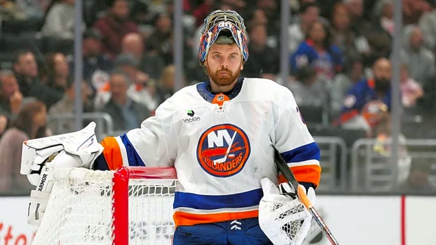 New-look Islanders hope to halt West Coast skid against Sharks