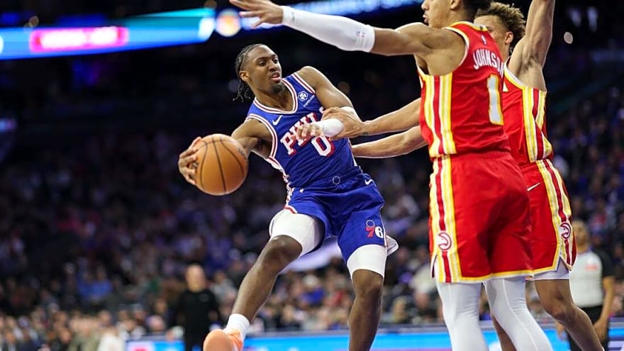 Hawks out to finish four-game season sweep of 76ers