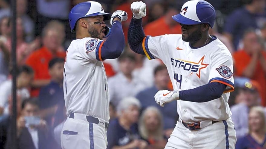 Jose Altuve's 2 HRs, 4 hits power Astros to blowout of Red Sox