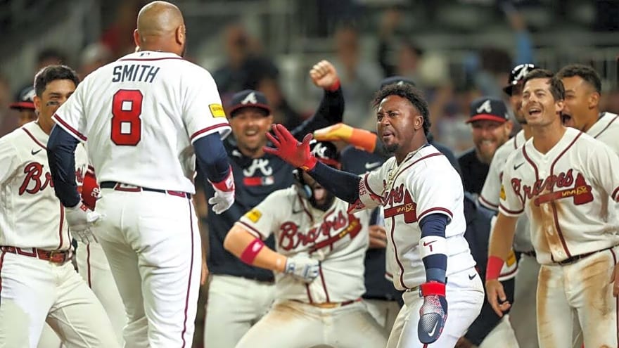 MLB roundup: Dominic Smith's walk-off slam caps Braves' 6-run 9th