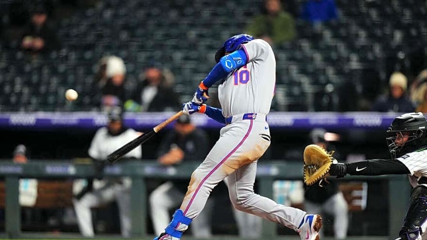 Mets display power in handing Rockies sixth straight loss