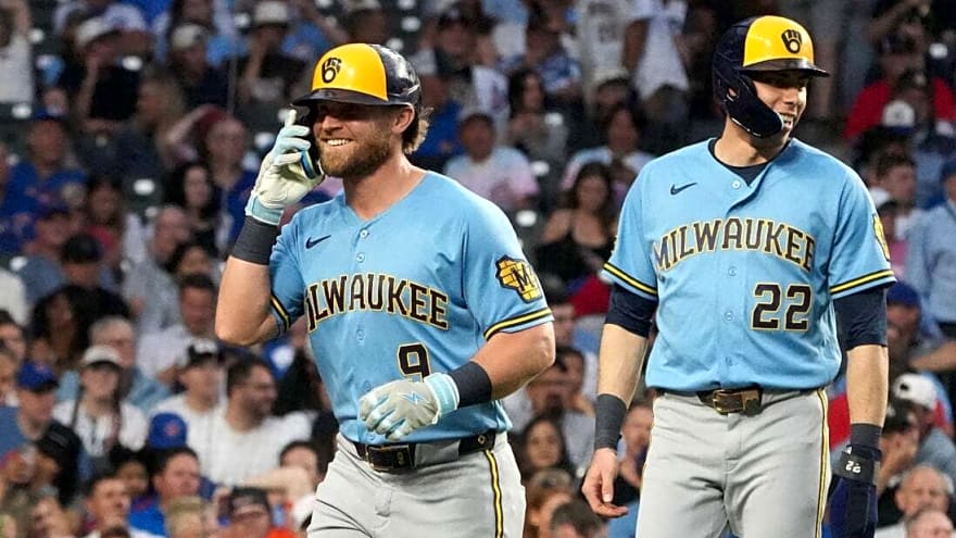 Jake Bauers, Christian Yelich spark Brewers' rout of Cubs