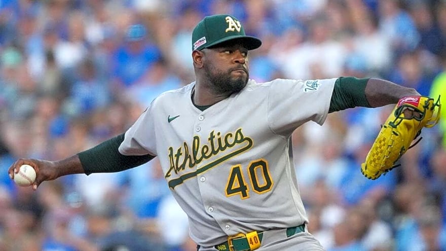 A&#39;s down Royals, snap 14-game road losing streak