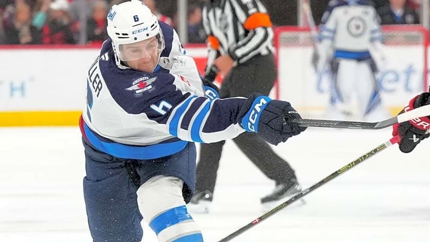 Jets D Colin Miller week-to-week following knee surgery