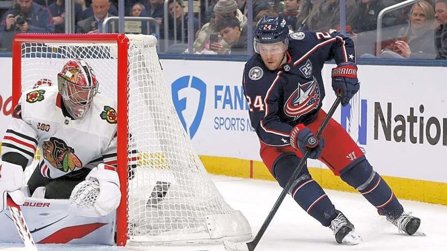 Blue Jackets stay hot with season-sweep shutout over Blackhawks