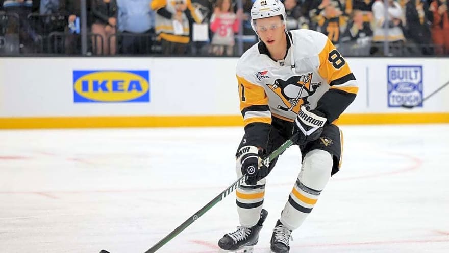 Penguins F Ben Kindel hospitalized after medical emergency on team plane