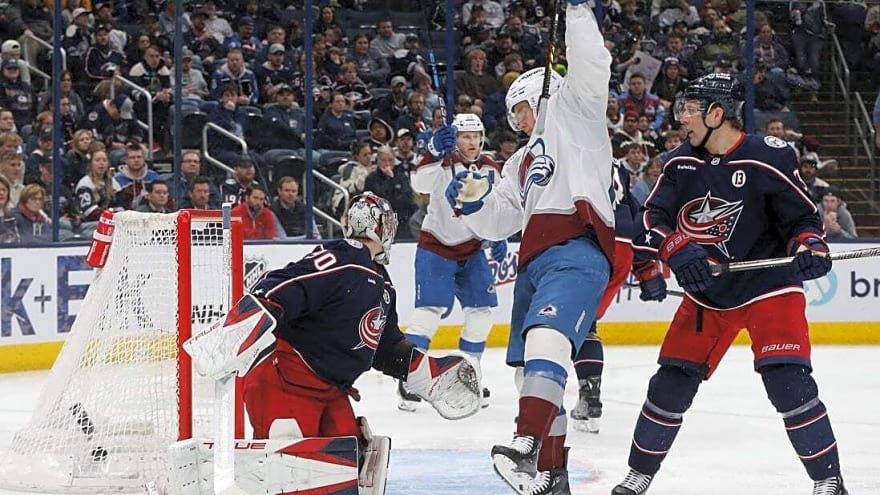 Avalanche score four straight to silence Blue Jackets