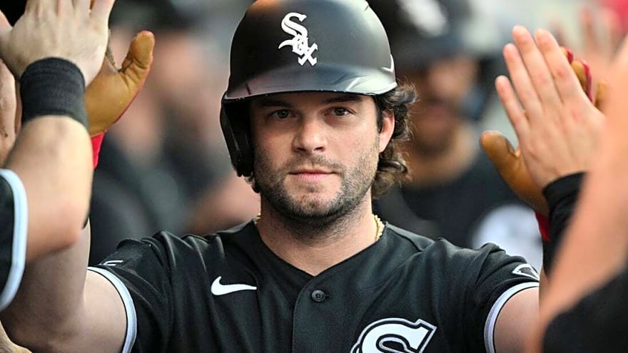 White Sox place OF Andrew Benintendi on bereavement list