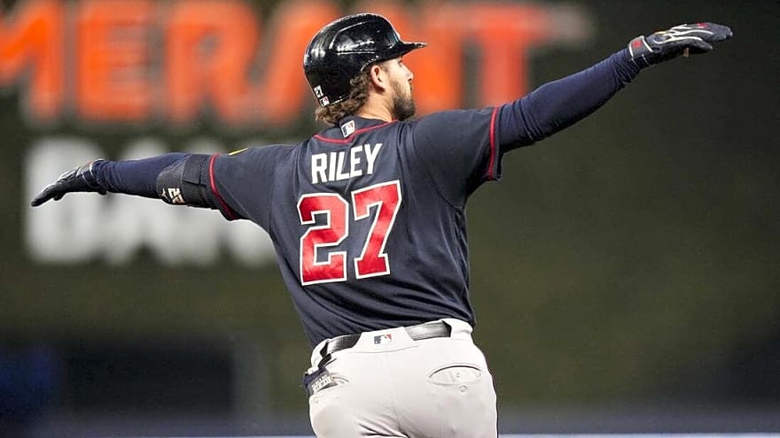Braves crush Janson Junk, Marlins in runaway win