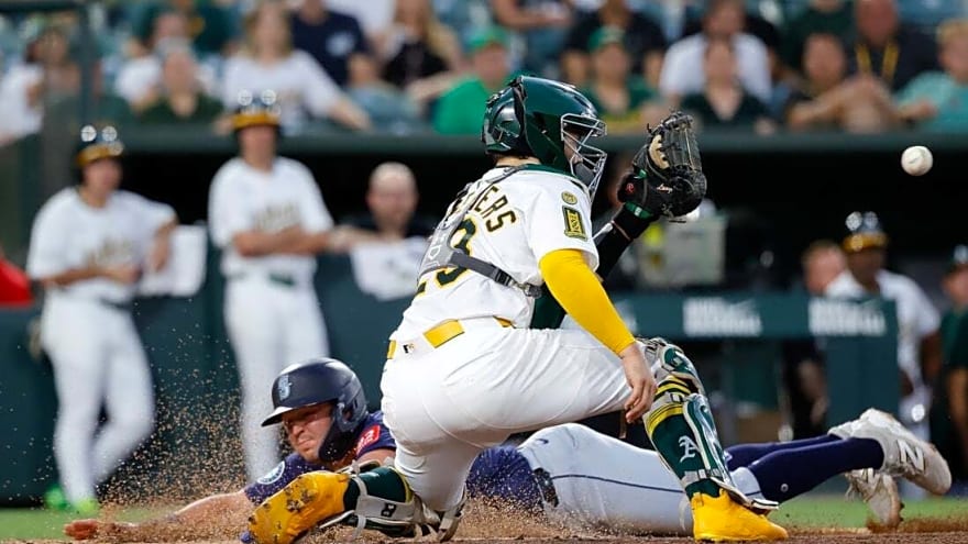 Josh Naylor&#39;s first homer for new club helps M&#39;s top A&#39;s