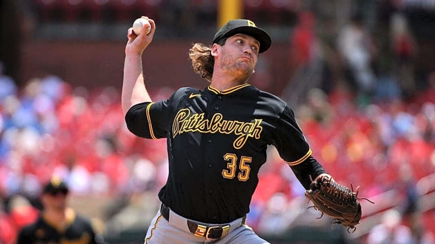 Braxton Ashcraft, Pirates hold down Cardinals