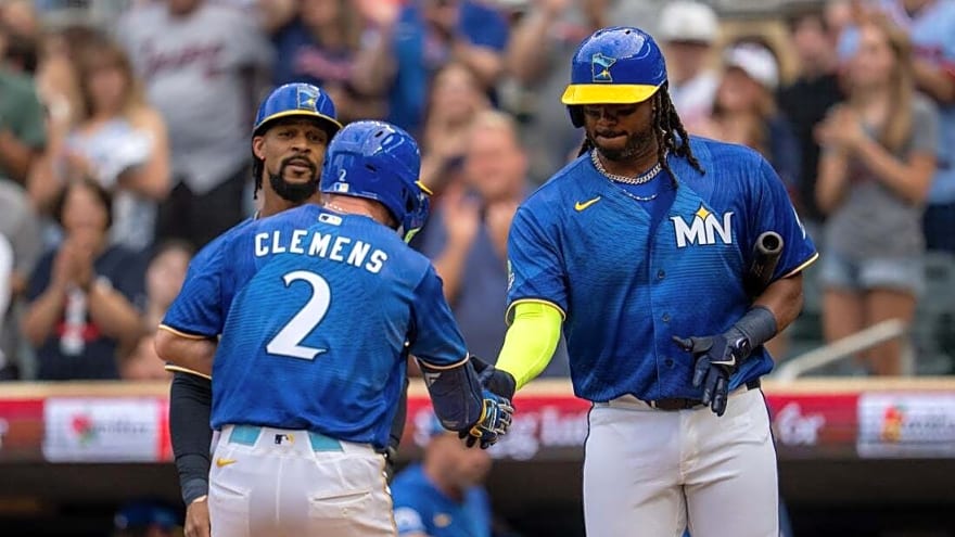Twins blow 7-0 lead, top Rockies in 10 innings