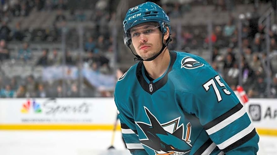 Avalanche trade F Oskar Olausson to Sharks for F Danil Gushchin