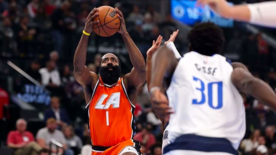 Cooper Flagg scores 35 as Mavs eke out win vs. Clippers