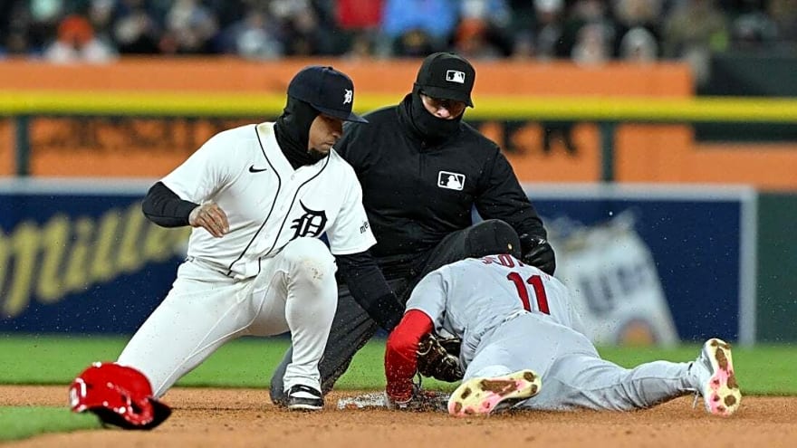 Tigers, Twins focus on turning the page