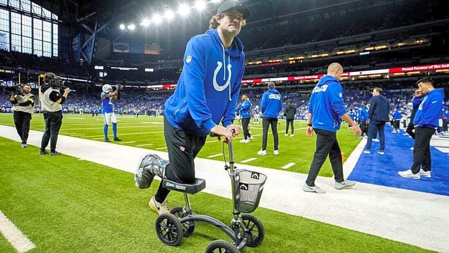 Colts, QB Daniel Jones doing tag tango on deadline day