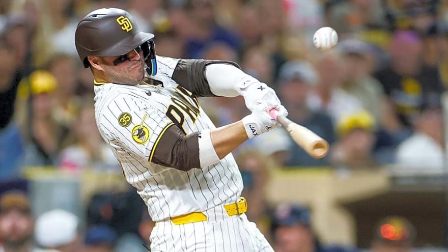 Padres dig out of early hole, surge past Twins
