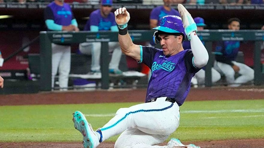 Diamondbacks rally in 7th, top Reds to keep pace in wild-card race