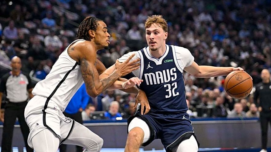 Anthony Davis&#39; all-round effort boosts Mavs over Nets