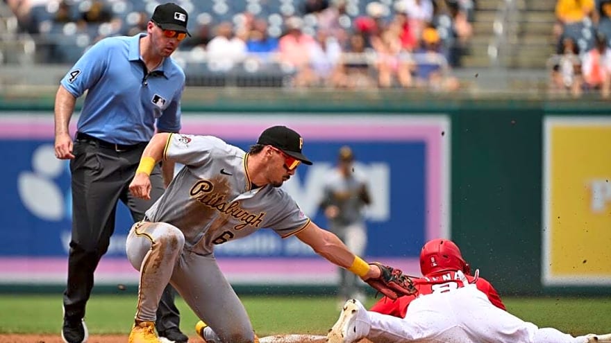 Pirates erupt late to knock off Nationals