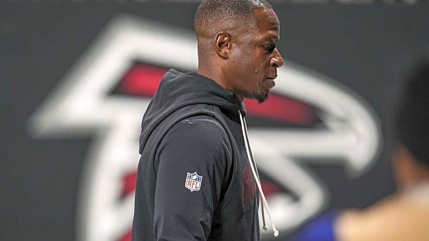 Raheem Morris: Eliminated Falcons to &#39;evaluate everything&#39; at season&#39;s end