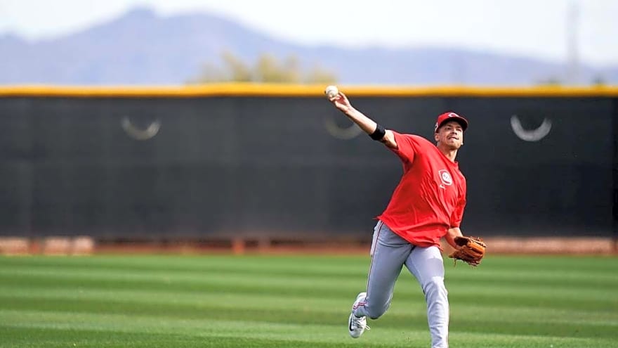 Top prospect Chase Burns makes debut as Reds face Yankees