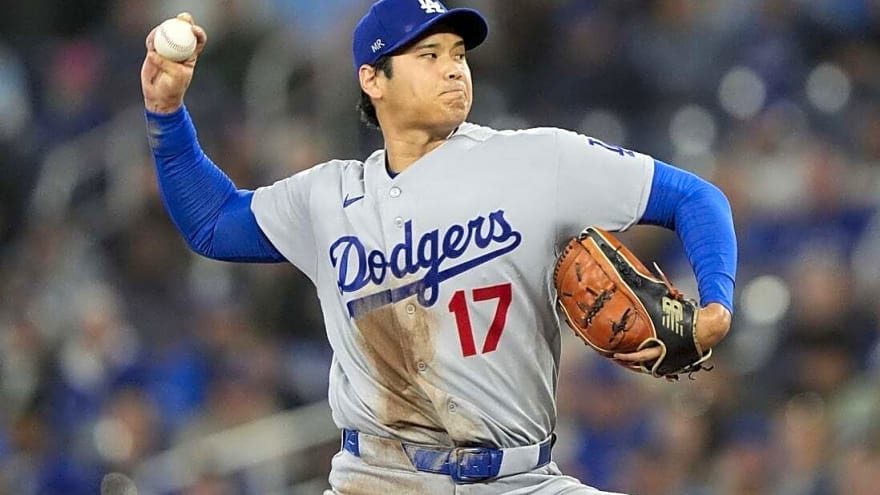 Blue Jays rally to edge Dodgers in World Series rematch