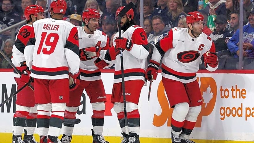 Jordan Staal nets a pair to lift Hurricanes over Jets