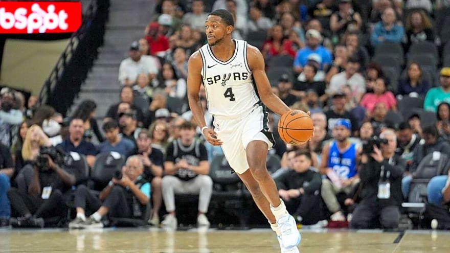 Spurs to work on being &#39;a collective&#39; against Hawks