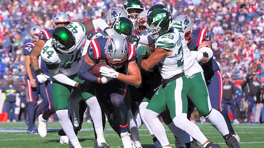 Drake Maye throws 3 TD passes to get Patriots past Jets 26-19