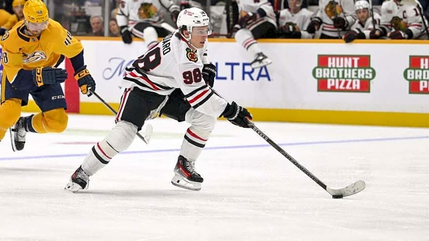 Scuffling Blackhawks, Avalanche hoping for turnaround