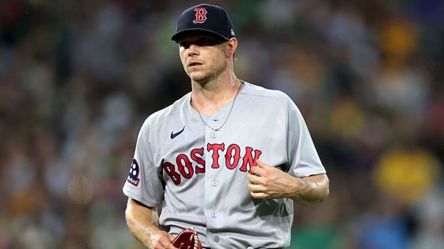 Sonny Gray, Red Sox vie to keep rolling in finale vs. Marlins