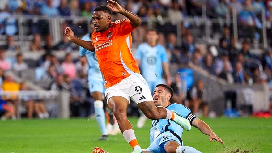 Duncan McGuire scores in 92nd minute; Houston earns draw with Minnesota